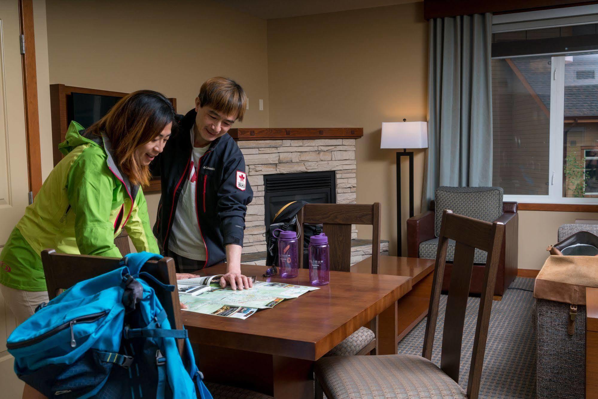 B&B Falcon Crest Lodge 1Br 1Pullout Canmore Esterno foto